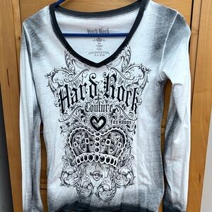 Hard Rock Cafe Women's Gradient Black and White Long Sleeve Tee